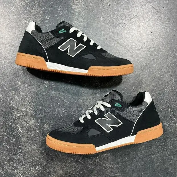 New Balance 600 Black · Photo 1
