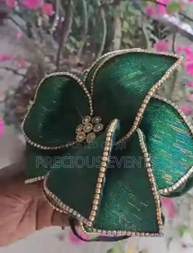 Green Big Band Fascinators · Photo 1