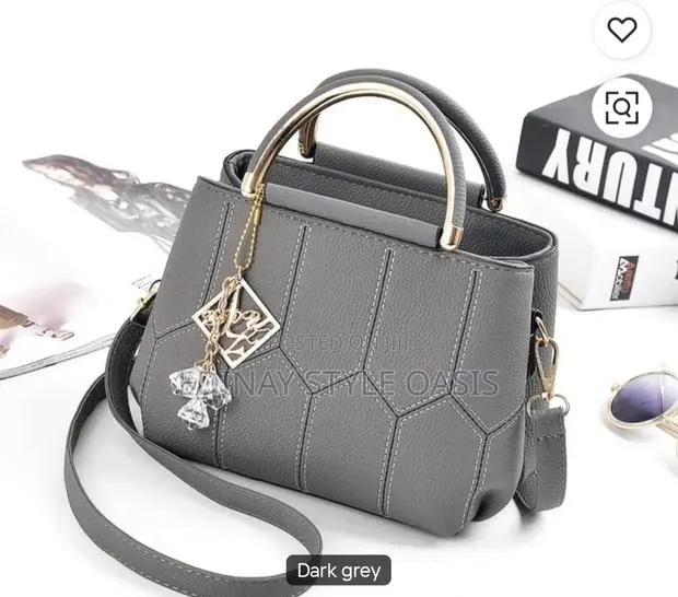 Luxury Mini Bag · Photo 1