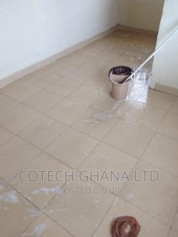 New Floor Tiles Cleaner. · Photo 1