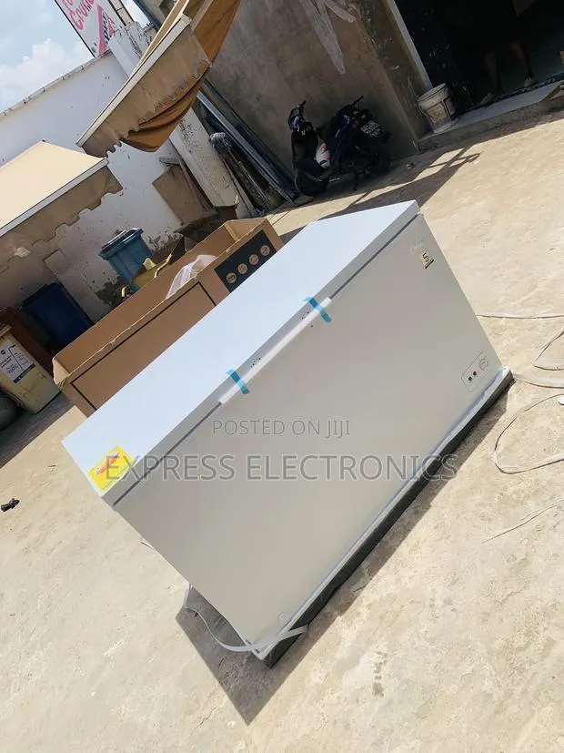 Energy Saving Midea Chest Freezer Single Door 418l Midea · Photo 1
