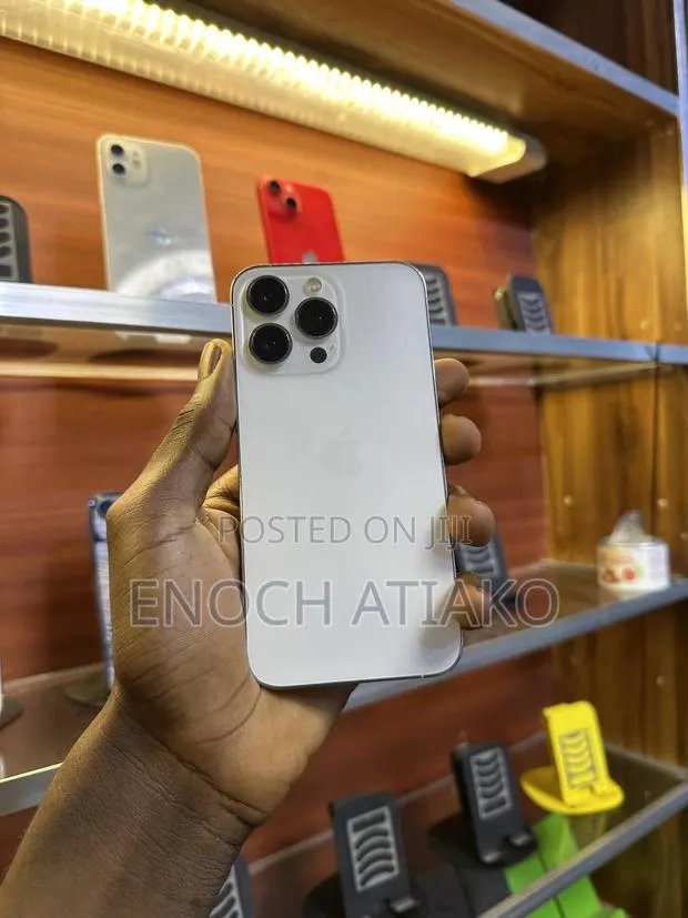 Apple iPhone 13 Pro 128 GB White · Photo 1