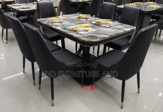 6 Seater Black Marble Dining Table · Photo 1