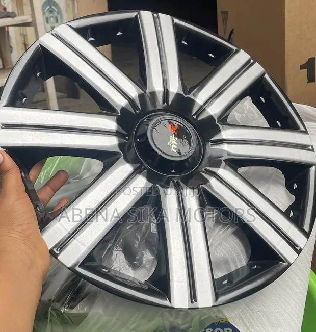Size 15 Wheel Cover Set to 4 With Rings · Photo 1