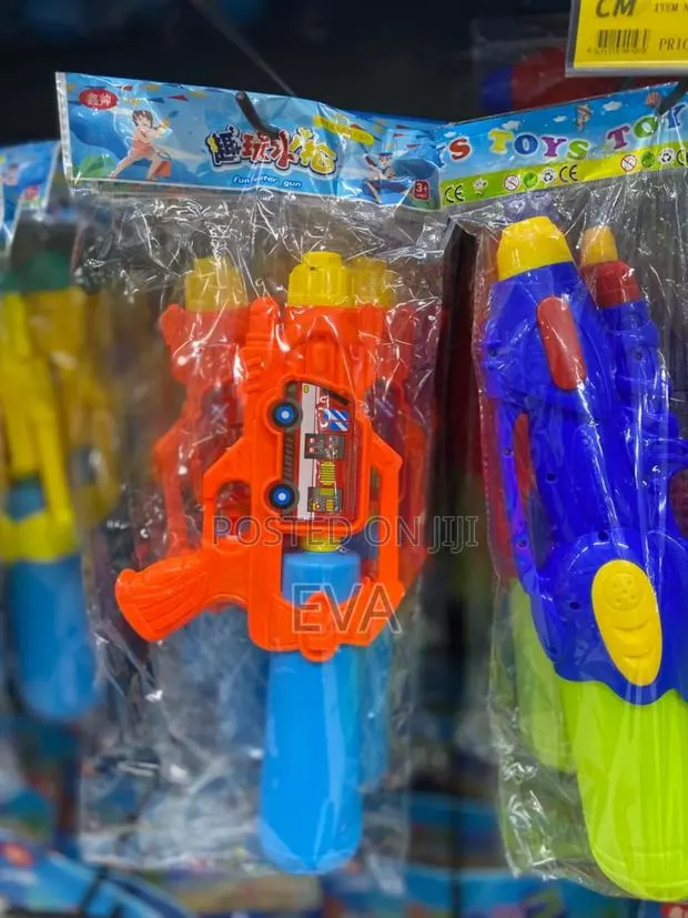 Large Water Gun · Photo 1
