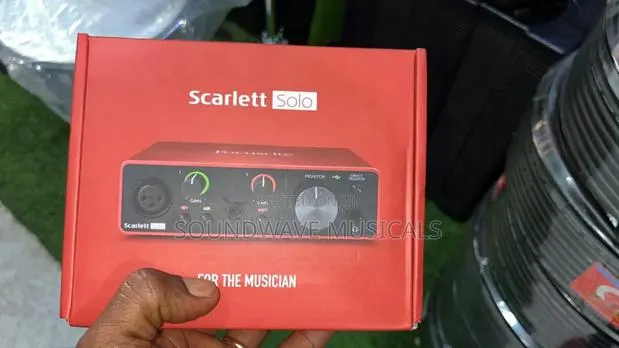 Scarlett Solo Sound Card · Photo 1