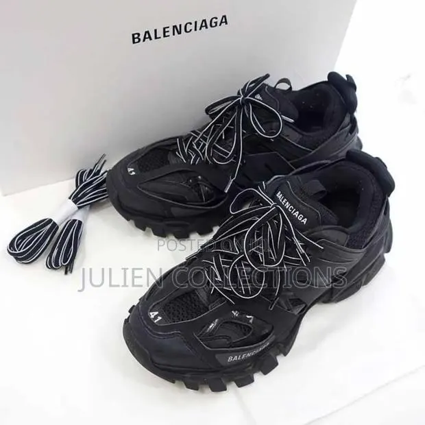 Balenciaga Track · Photo 1
