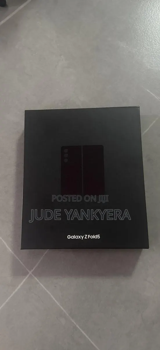 New Samsung Galaxy Z Fold 5 256 GB Rose Gold · Photo 1