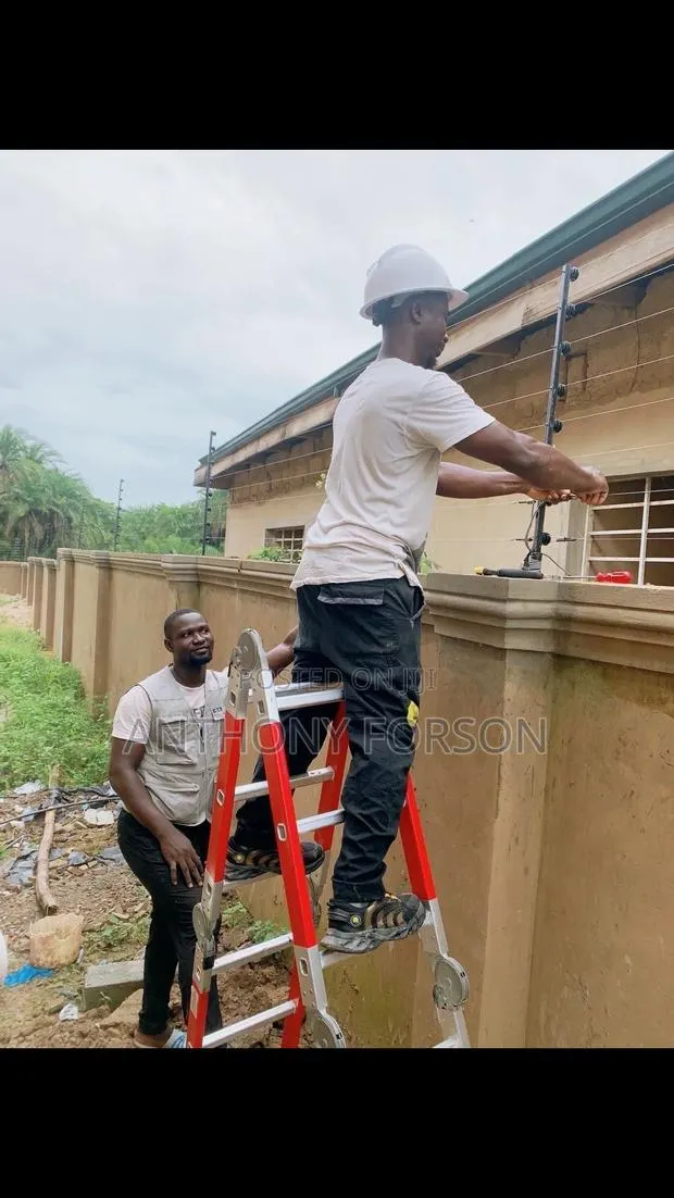 Electric Fence Installation / Maintenance · Photo 1