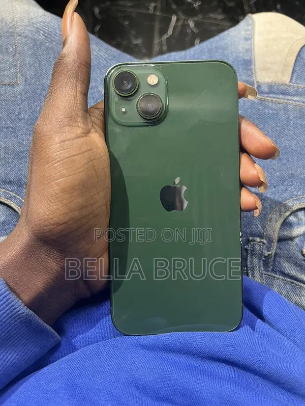 Apple iPhone 13 128 GB Green · Photo 1