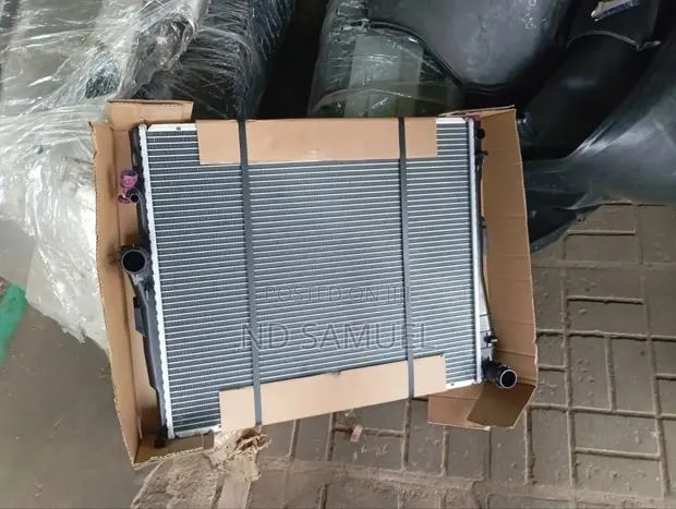 BMW X3 2006/10 Radiator · Photo 1