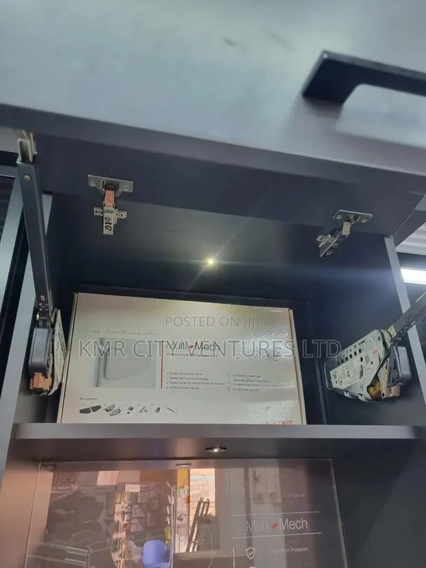 Multi-mech Lift Up System · Photo 1
