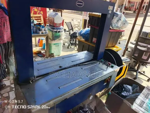 Optimax Commercial Strapping Machine · Photo 3