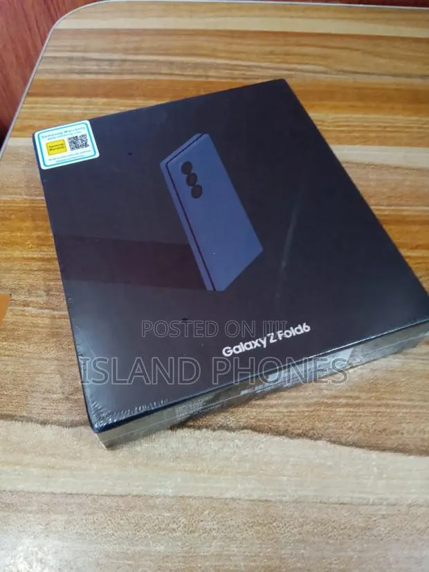 New Samsung Galaxy Z Fold6 256 GB Blue · Photo 1