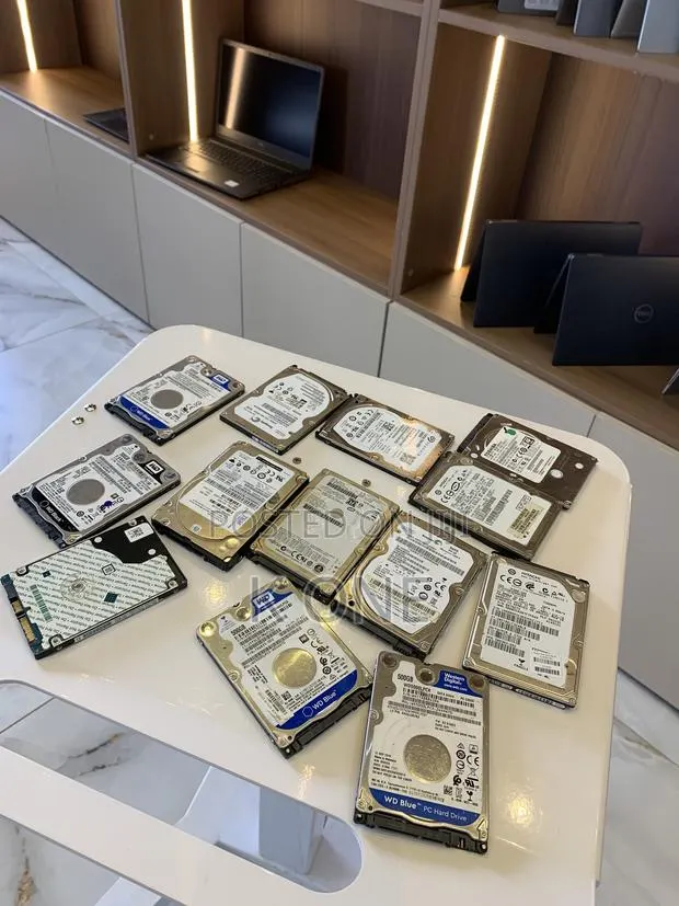 Hard Disk Drive · Photo 1