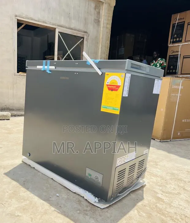 Classic Samsung Single Door Electric Chest Freezer(198l)Gray · Photo 1