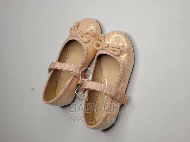 George Sparkly Peach Velcro Ballet Shoe · Photo 2