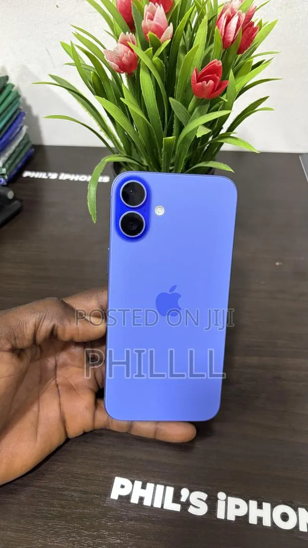 Apple iPhone 16 Plus 128 GB Blue · Photo 1