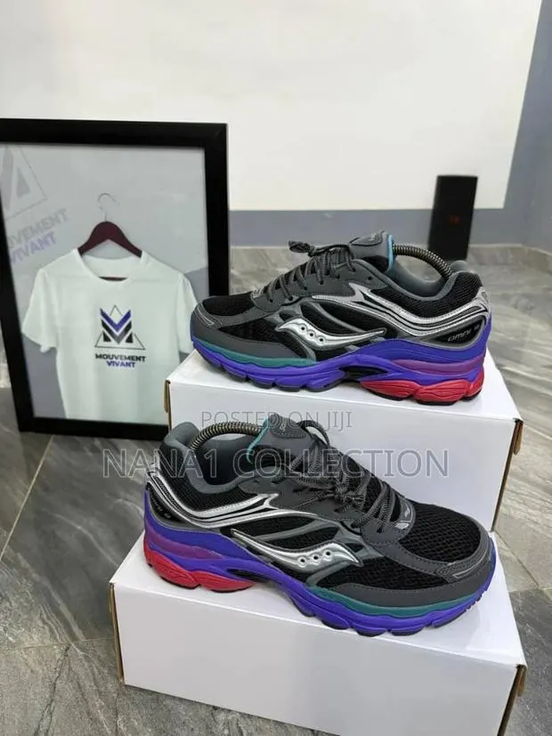 Saucony Progrid Omini 9 Sneakers · Photo 1
