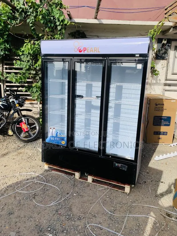 Brand New Display Fridge Pearl PVC-1540-28ab 3 Doors · Photo 1