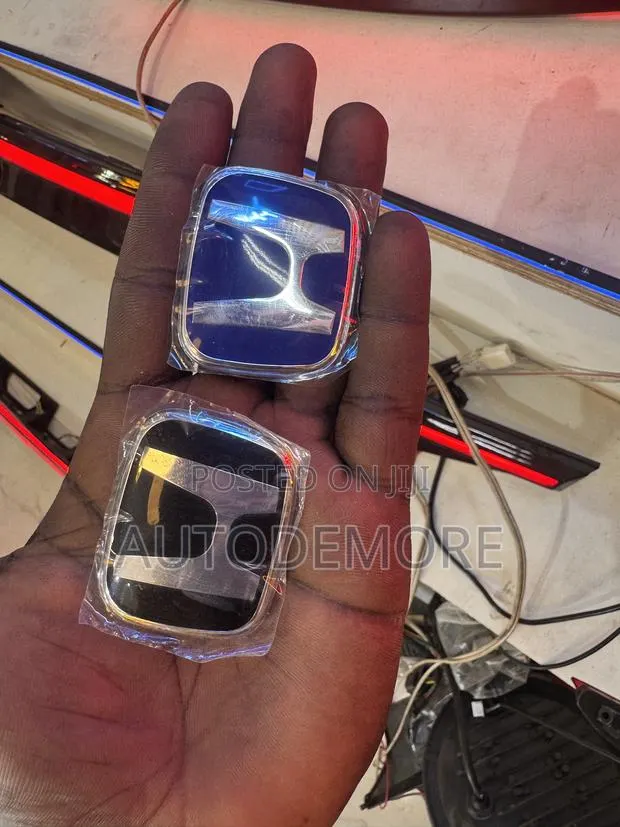 Honda Steering Glass Crown · Photo 1