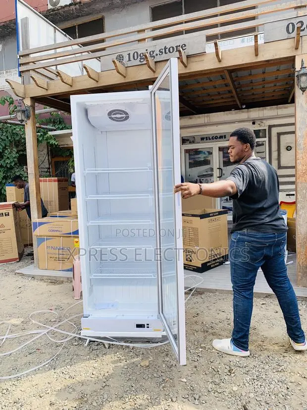Spectacular Performance Single Door Display Fridge 591l · Photo 1