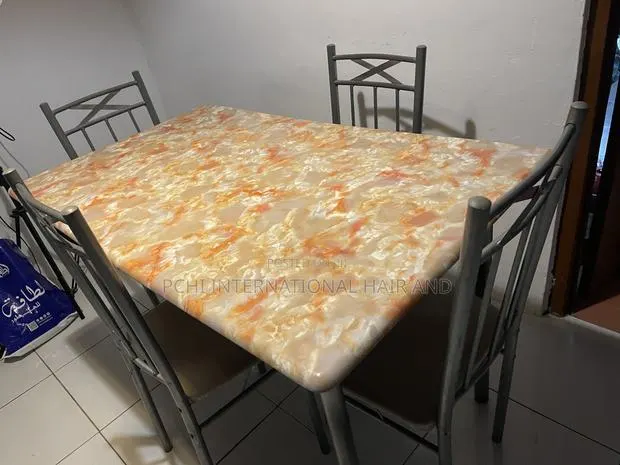 Dining Table · Photo 1