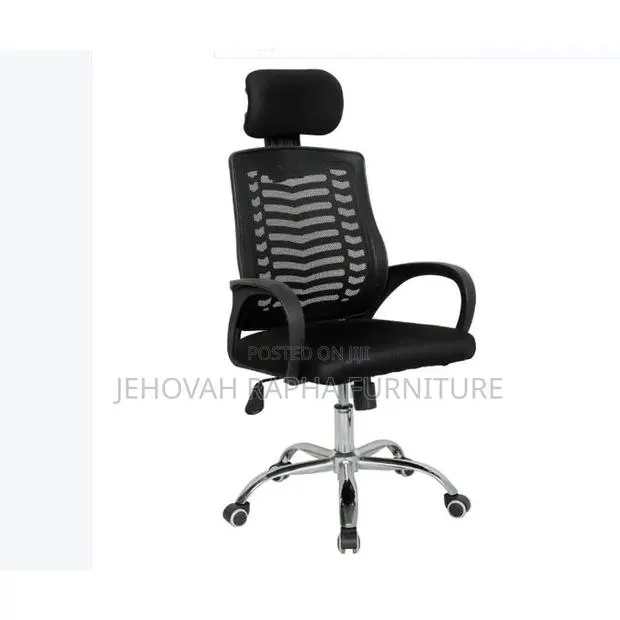 Swivel Chair With Headrest · Photo 1