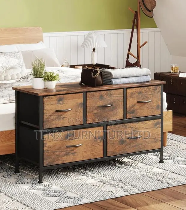 Chest of Drawers ( 5 Drawer) · Photo 1