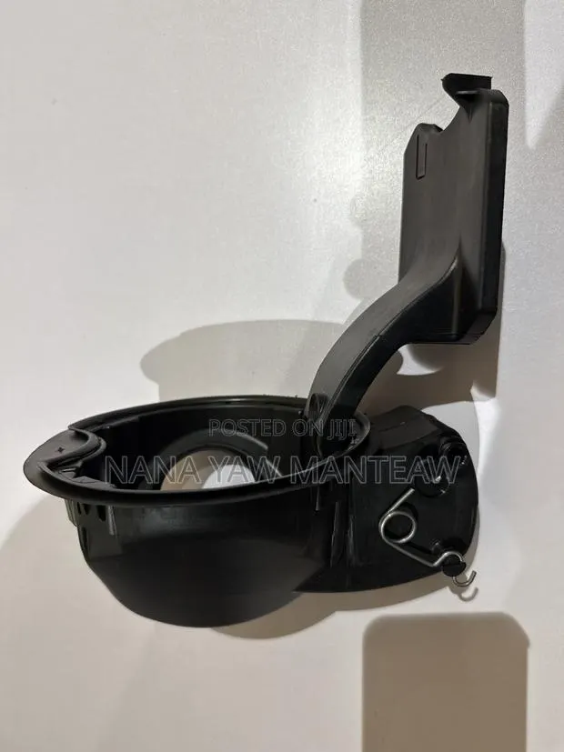 Ford F-150 Fuel Tank Cover · Photo 1
