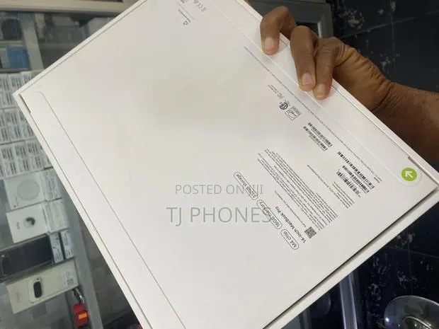 New Laptop Apple MacBook Pro 2024 M4 14-Inch 16GB Apple M4 SSD 512GB · Photo 1