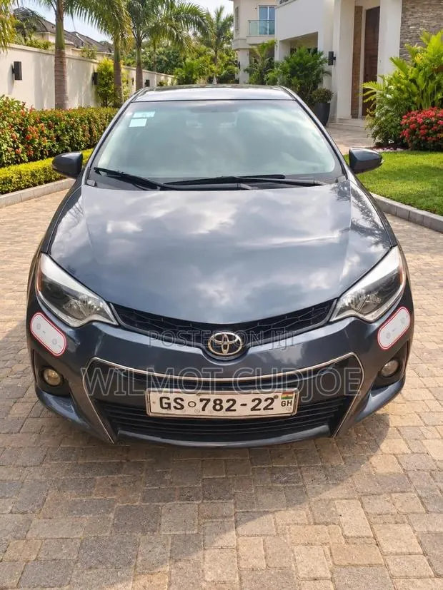 Toyota Corolla S 4dr Sedan (1.8L 4cyl CVT) 2016 Gray · Photo 1