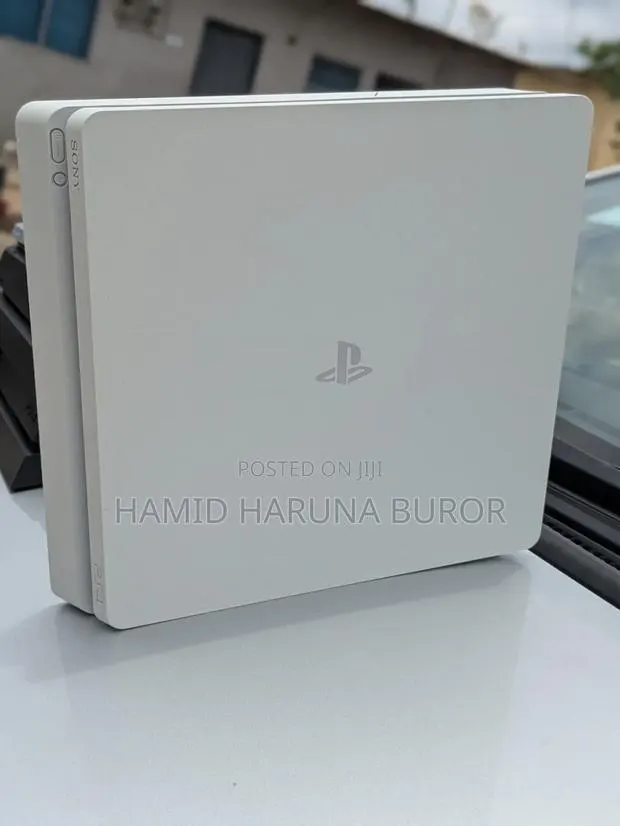 PS4 Slim Jailbreak With Fc27 and 8games