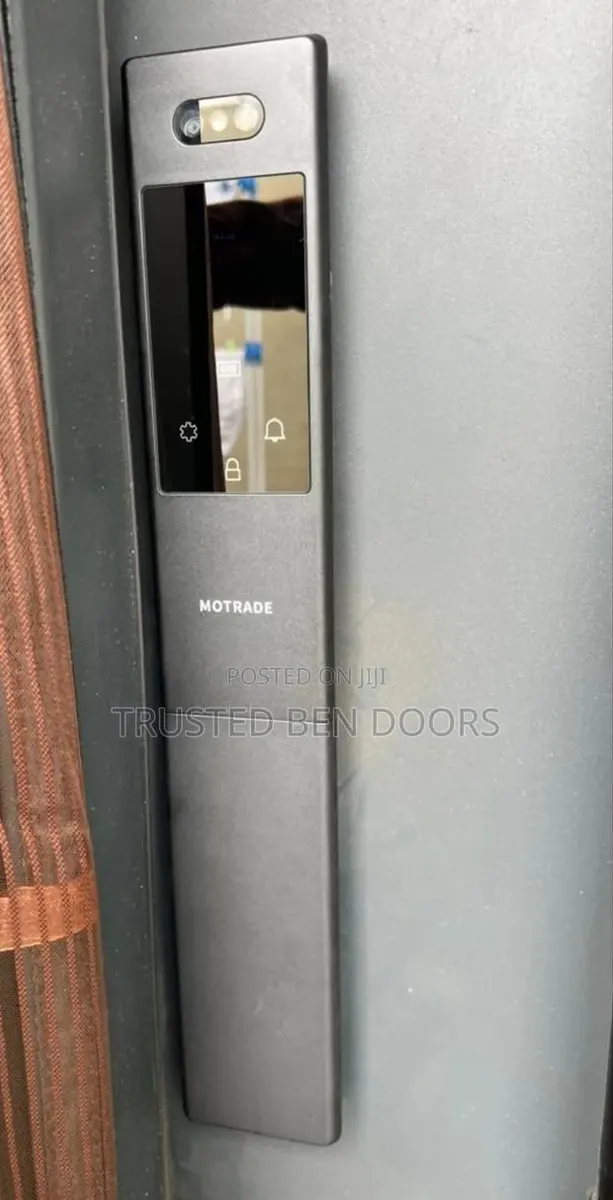 Heavy Duty Door Tuya Wifi Smart Biometric Lock With Face Id Unlock · Photo 1