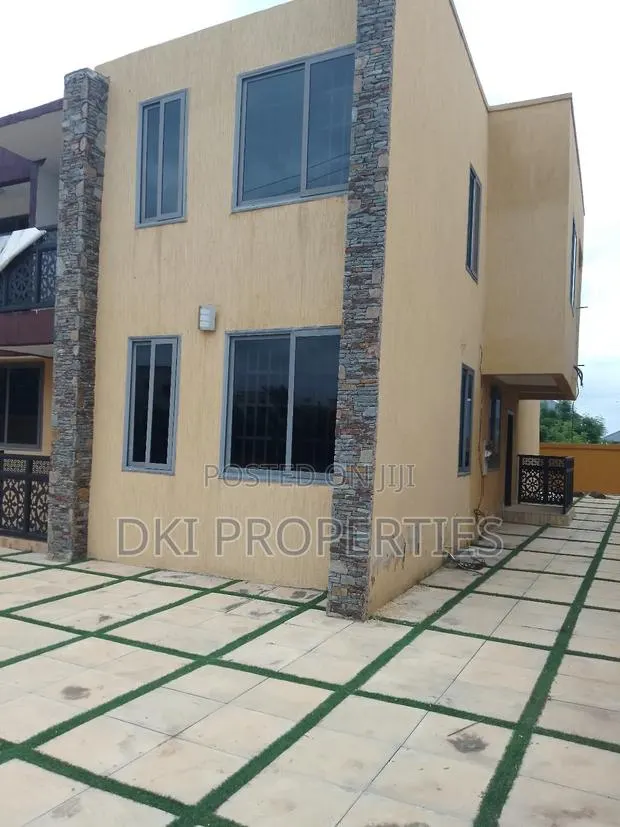4bdrm House in Dki Properties, Oyibi for rent · Photo 1