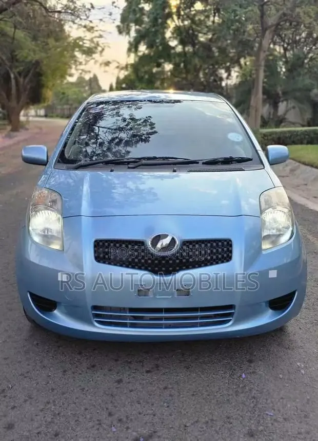 Toyota Vitz 2007 · Photo 1