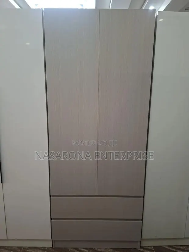 Single Wardrobe 80x55x200cm · Photo 1
