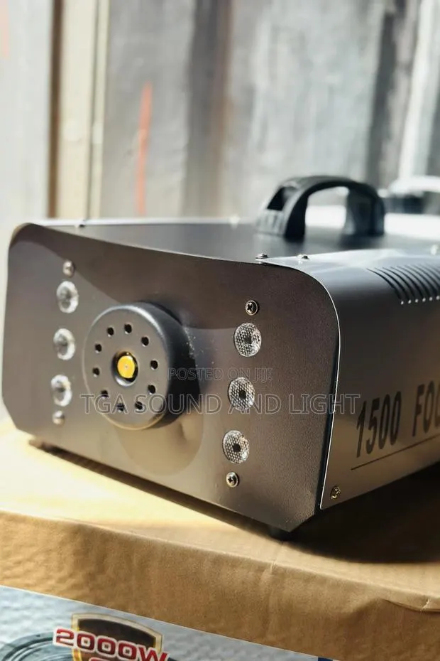 1500 Watts Smoke Machine With Led Lights · Photo 1