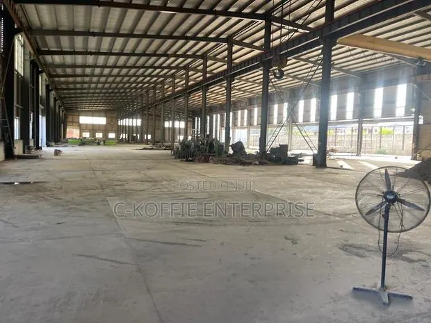 2000 SQM Warehouse at Amasaman for Rent · Photo 1
