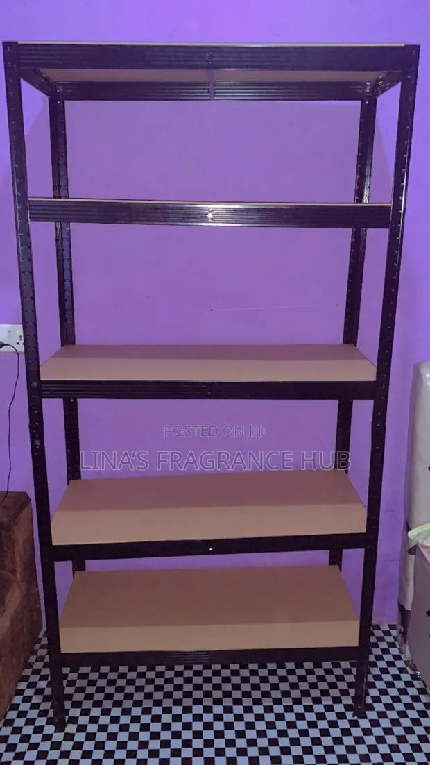Neatly Used Shelves for Sale · Photo 1