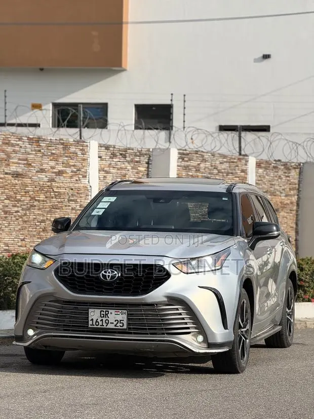 Toyota Highlander XSE 2021 Gray · Photo 1