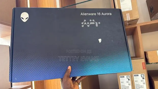 New Laptop Alienware 16 Aurora 16GB Intel Core Ultra 7 SSD 1T · Photo 1
