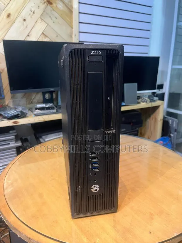 Desktop Computer HP Z240 16GB Intel Xeon HDD 1T · Photo 1