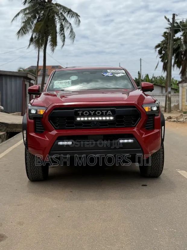 Toyota Tacoma TRD Sport Double Cab 5.0 ft. SB 2025 Red ยท Photo 1