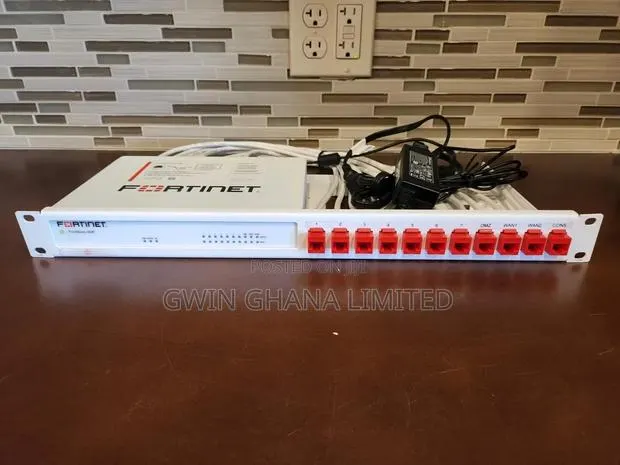 Fortinet Fortigate 81e-Poe |Firewall / FireWall / NGFW With Rack Ears · Photo 1
