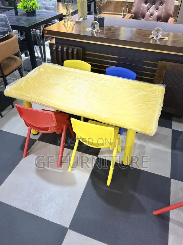 Adjustable Kids' Activity Table Set(4 Chairs) · Photo 2