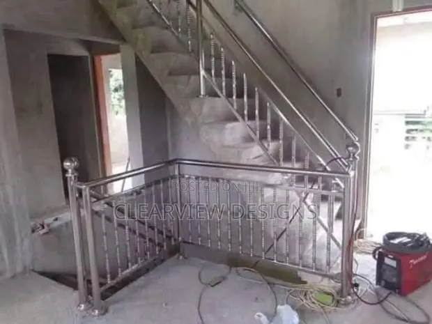 Stainless Steel Balustrade / Barrister Handrails · Photo 1