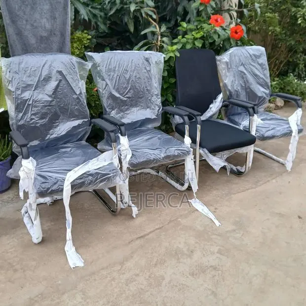 Visitors Chair · Photo 1