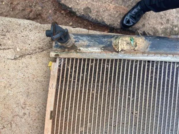Genuine Radiator Tanks for All Cars Available · Photo 1