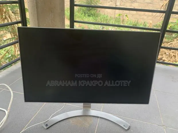 Gaming Monitors · Photo 1